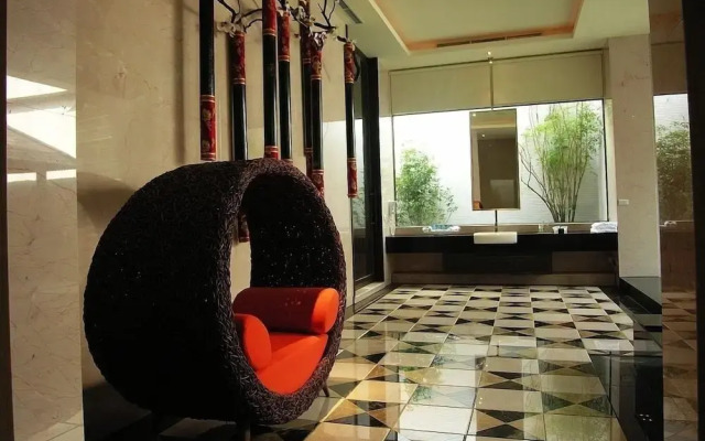 Mos Motel