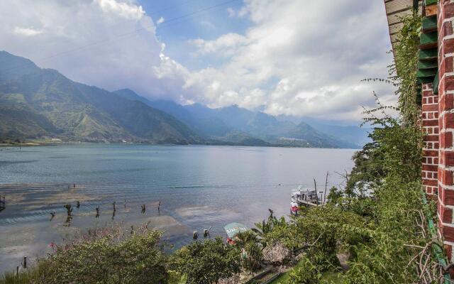 Eco Hotel Uxlabil Atitlan