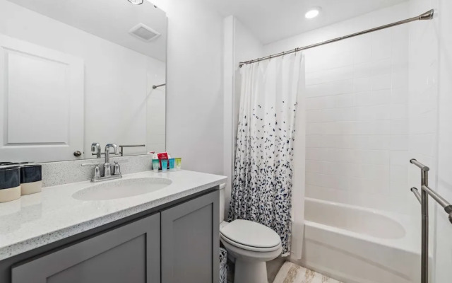 1080 Plantation Lane