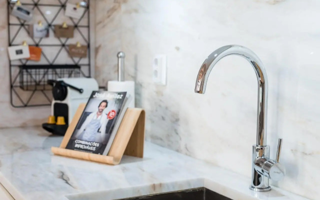 GuestReady - Ladder Mezz