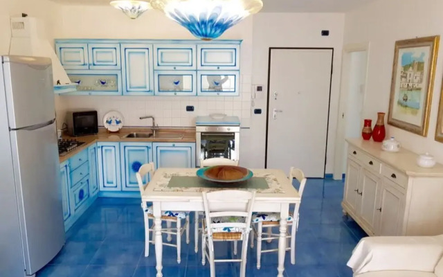 Oltremare apartment with large veranda for 6 people