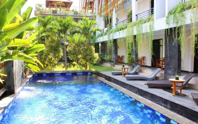 艾里巴厘岛库塔丹帕沙西那库拉帖木儿 6 号酒店(Airy Denpasar Barat Nakula Timur 6 Kuta Bali)