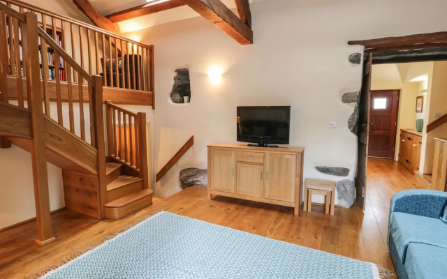 Ty Gwennol at Gilfach Goch