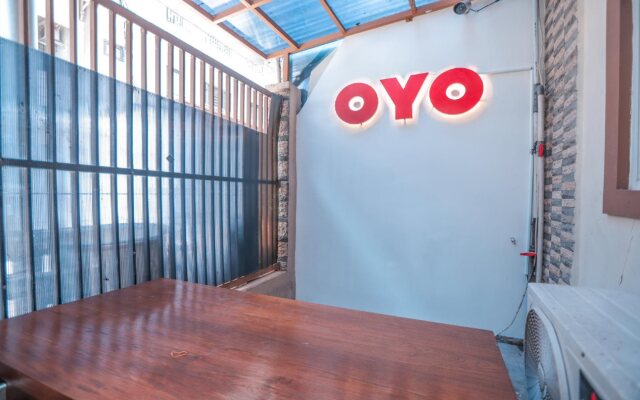 OYO 150 Harmoni Residence