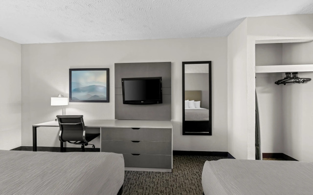 Quality Inn And Suites Dollywood