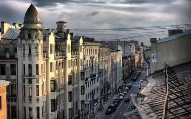 Kvartira V Tsentre Petrogradki