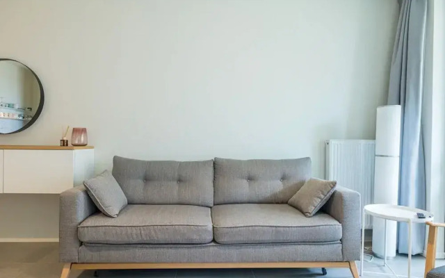 Bright Apartment Near the Center