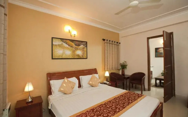 OYO Premium DLF Phase 4