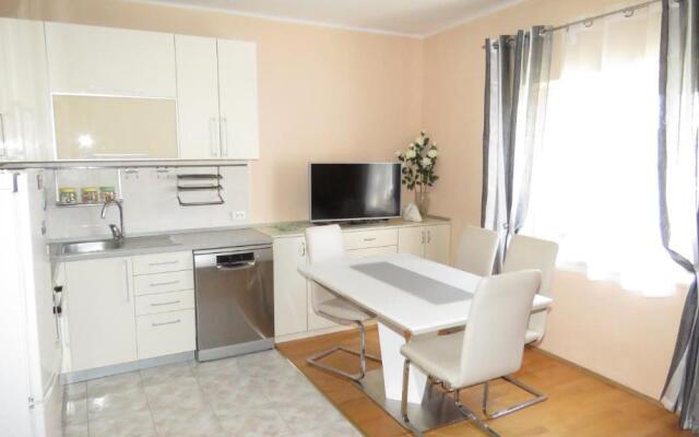 Apartment Central City