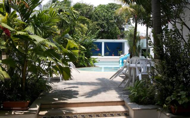 Apartamentos Casa Flores de Tikal