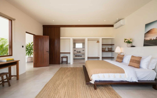 Rumah Tiha - Launch Promo Luxury 6BR Villa in Pererenan Canggu