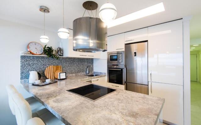 Beach Front Apartment-1st Line