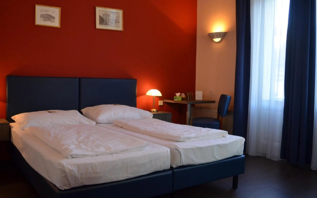 Hotel Pension Excellence