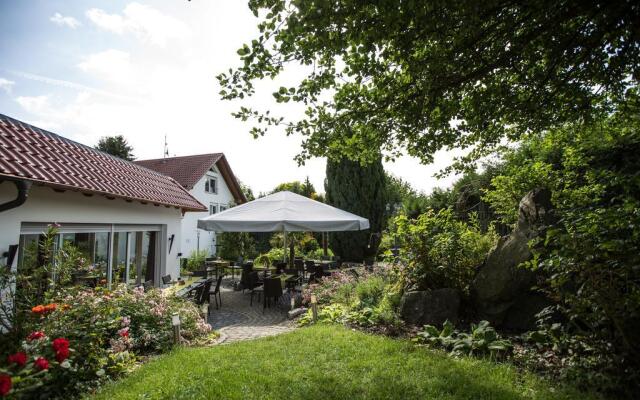 Hotel & Restaurant "Am Obstgarten"
