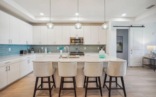 The Harbor Condo 305 - Premier