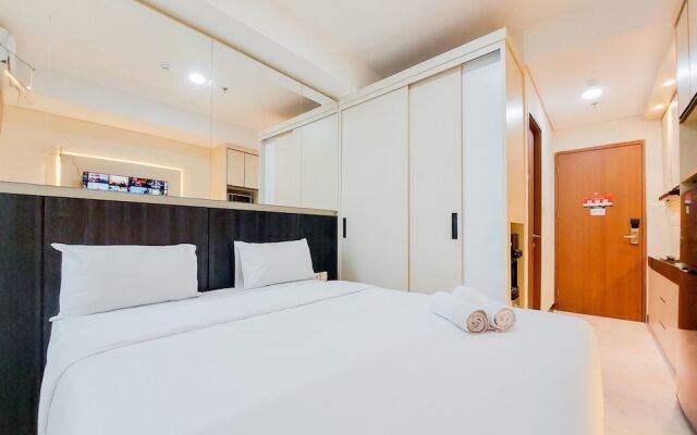 Homey And Minimalist Studio Apartment B Residence