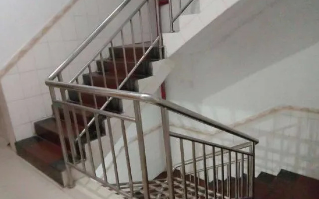 Lianzhou Linhua Apartment