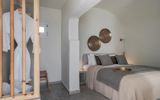 Blue Dolphins Apartments & Suites