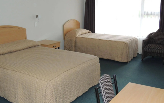 Central Motor Lodge