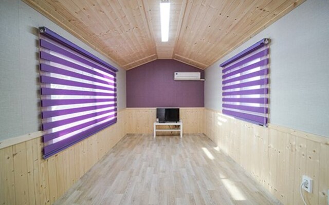 Cheongsando Sunset Pension