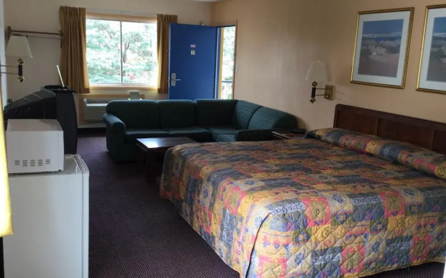 Belmont Inn & Suites