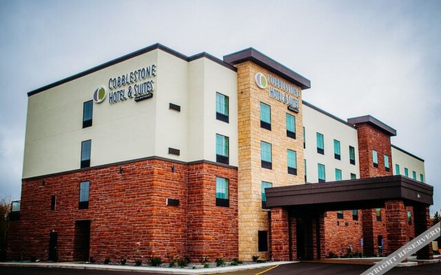Cobblestone Hotel & Suites International Falls