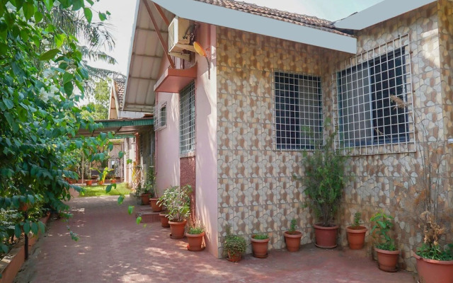 OYO 23092 Home Peaceful 2BHK Lonavala