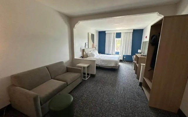Spark by Hilton Round Rock
