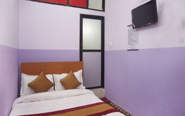 Oyo 341 Hotel Kusum Kohinoore