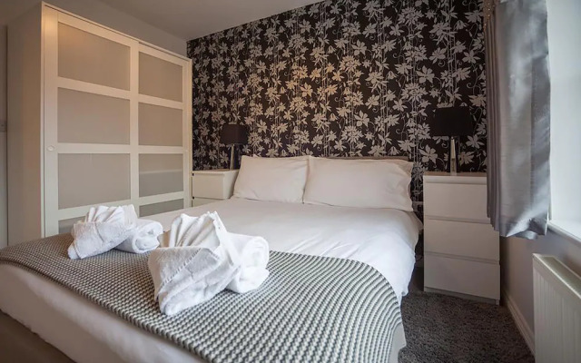 Mayflower Coach House by RentMyHouse