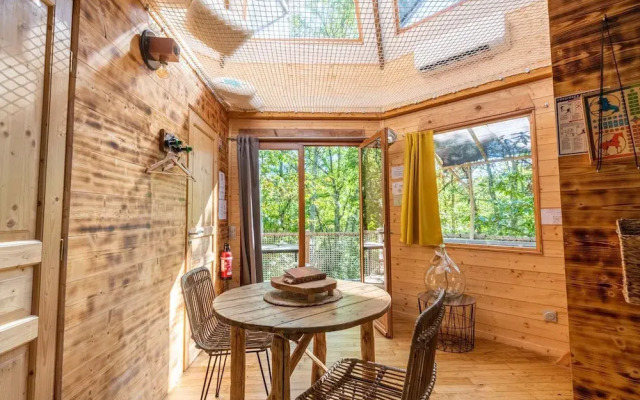 Les Cabanes Perchées du Mas del Bosc