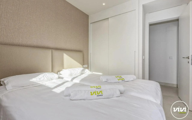 Deco in Fuengirola with 2 bedrooms and 2 bathrooms