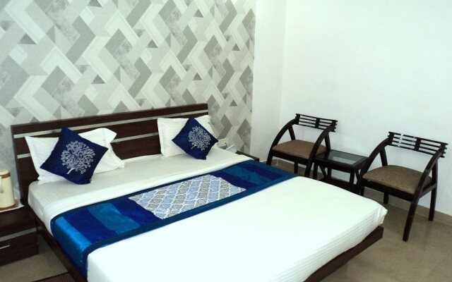 OYO 8177 Hotel Silver Oak