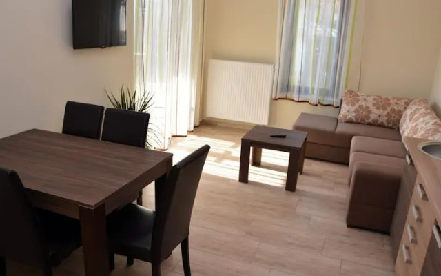 Mirzsó Apartmanház