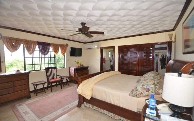 Dukes Hideaway, Silver Sands 6BR