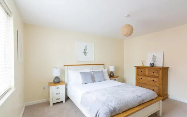Modern, 2 bedroom apartment in centre of Southsea