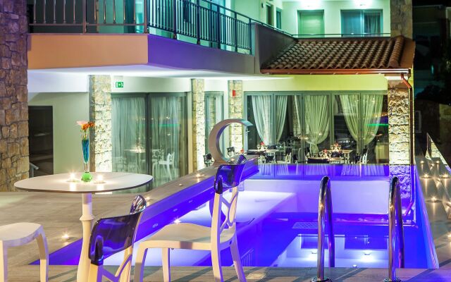 Core Hotel Polychrono