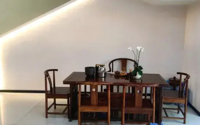 Yongqi Travel Hotel (Jianshui Ancient City Branch)