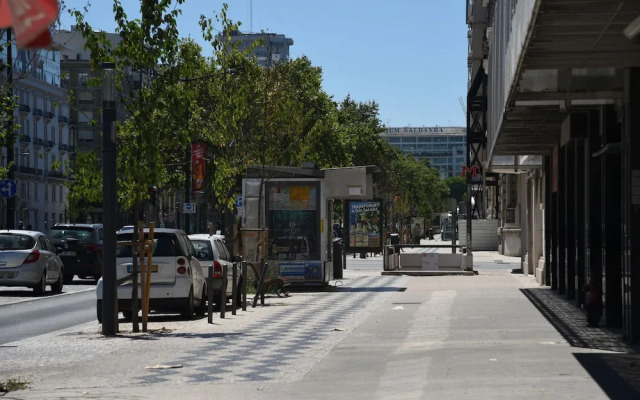 Beautiful Apartment - Campo Pequeno Home