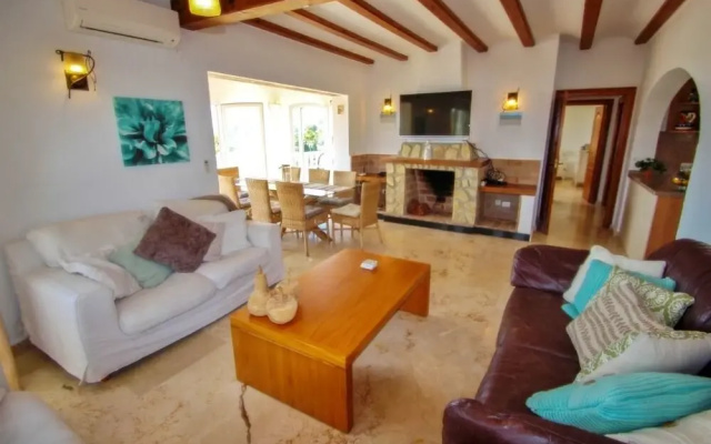 Fabya - Sea View Villa With Private Pool In Teulada