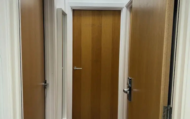 Armyn House Apartments