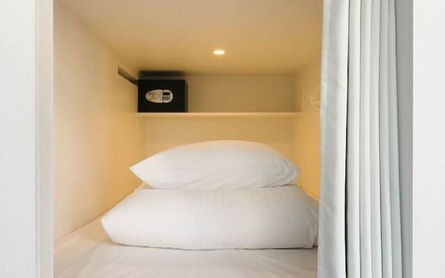 MANGA ART HOTEL, TOKYO - Hostel