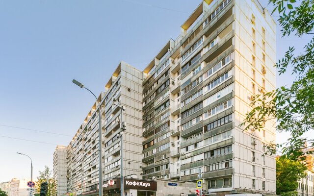 Apartment on B Polyanka 30