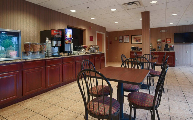 Best Western Commerce Inn