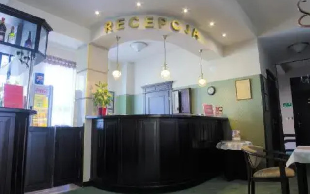 Hotel i Restauracja Nad Jeziorem