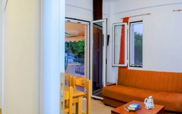 Romanos Beach Villas