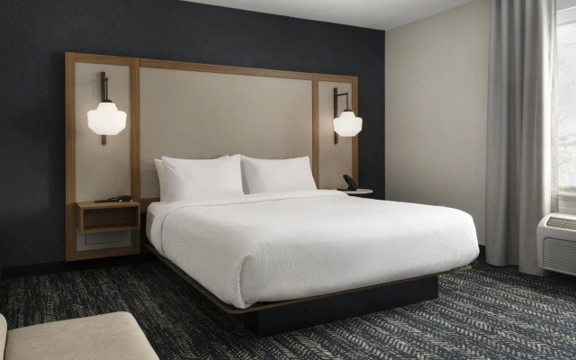 Fairfield by Marriott Inn & Suites Fresno River Park