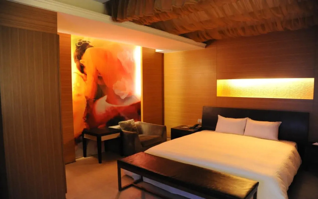 Michelle Hotel