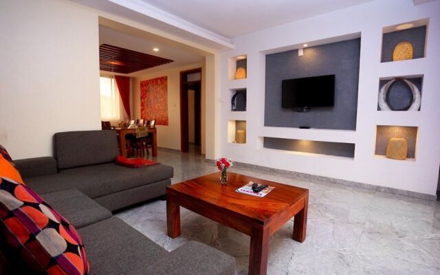 Deluxe 1- Bedroom Apartment With Swimming Pool