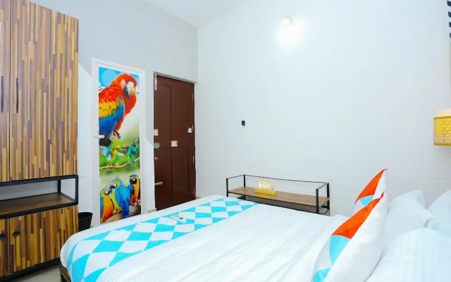 Oyo 25117 Grand Villa